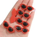 Mini rode acryl zonnebril voor poppenaccessoires en DIY-knutselprojecten in de hand - Ronde Stijl / 10 Stuks/Verpakking (40x15mm) / Rood
