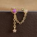 Détail d'une boucle d'oreille chaîne en or avec opale violette et zircons blancs - Or(Y20486-3)