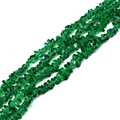 Detailaufnahme polierter grüner unregelmäßiger Glasperlen für DIY-Schmuck - Ca. 5-10mm, Loch 1mm, Länge 80cm (1 Strang/Pack, ca. 200 Stk) / Dunkelgrün