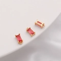 Ciondolo rettangolare in zircone rosso placcato oro 14K per bracciali gioielli fai da te - Gancio singolo / 4x8mm (Confezione da 2) / Rosa Rosso