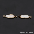 Set di due pendenti in perle barocche dorate per creazione gioielli misura 21-28mm - Stile Pipa Doppio Anello / 21-28mm (1 pezzo)
