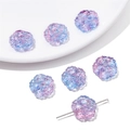Detalle macro de cuentas de vidrio floral iridiscente de 15 mm con agujeros para joyería - 15mm (Paquete de 10 Piezas) / Degradado Rosa y Azul