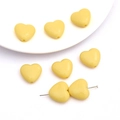 Perles de cœur en acrylique jaune pour colliers et bracelets avec finition lisse DIY - Forme de Cœur (17x19mm) / 20 Pcs/Pack / Jaune