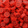 Perles plates en pâte polymère rouge avec motif smiley noir pour création de bijoux - Visage Souriant Rond / 30 Pièces/Paquet (Diamètre 10mm Épaisseur 4mm) / Rouge