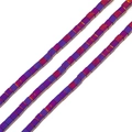 Nahaufnahme schillernder Hämatit-Würfelperlen mit metallischer Chamäleon-Beschichtung für DIY - Galvanisiertes Violett