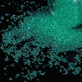 Lichtdurchlässige smaragdgrüne Mikroperlen für DIY-Handwerk und Nagelkunst-Dekoration - 30g/Packung Durchmesser 2-3.5mm / Malachitgrün