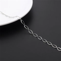 Polierte Edelstahl-Ovalgliederkette in Silber für DIY-Schmuck und Schlüsselanhänger - Dreieckige Gliederkette (Breite ~4.5mm, 1m/Pack)