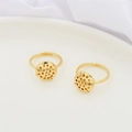 Anello aperto regolabile placcato oro 18K con base rotonda traforata minimalista - Anello Regolabile con Piastra Rotonda Cava (Colore Oro 14K)