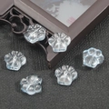 Perline in vetro zampa di gatto blu chiaro con glitter per la creazione di gioielli DIY - Light Blue Silver Glitter Cat Paw