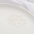 Perline distanziatrici a fiore d'argento per creazione di gioielli fai-da-te - 3.5mm Fiore di Prugno / Confezione da 10 / Placcato Argento Spesso