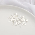 Perline distanziatrici a fiore a tre petali in argento lucido per gioielli DIY - Fiore di Prugno Triangolare / Confezione da 10 / Placcato Argento Spesso