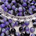 Paarse en zwarte verloop glazen kralen voor DIY sieraden met een glanzende gespikkelde finish - 8mm (30 Stuks/Verpakking) / Paars Zwart Mix