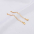 Cadena de extensión bañada en oro de 18K con un delicado colgante de flor de tulipán - Estilo Tulipán Bañado en Oro de 18K