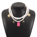 Détails du collier de perles à trois rangs avec breloques d'étoile de mer et de coquillage - Collier Triple Couche Perle Artificielle Étoile de Mer Pendentif Cœur Rose (N12002)