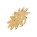 Détail de la bague dorée ajourée avec texture gaufrée complexe sur le centre de forme ovale - Bague Ouverte Fleur de Soleil / Bague Tournesol Or (R0921)