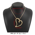 Detalle del colgante corazón dorado grande con cadena de serpiente, medidas y peso - Collar Dorado (N12415)