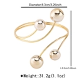Détails des dimensions du brassard spirale doré avec 8,3 cm de diamètre et 9,3 cm de haut - B3043 doré