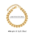 Vista detallada de pulsera de acero inoxidable chapada en oro de 14k con eslabones texturizados - Cadena de Malla Ovalada / Dorado