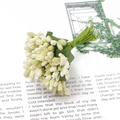 Faisceau de pistils de fleurs blancs crème avec feuilles vertes pour loisirs créatifs - Bouquet / 12 Pièces/Paquet (90mm de longueur) / Poche zippée