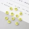 Vue à plat de perles smiley de tournesol jaunes en pâte polymère pour bijoux DIY - Style Smiley Rond (4428185808173) / 10 Pièces/Paquet (10mm x 5mm) / Jaune