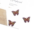 Drei bunte Schmetterling-Anhänger aus Legierung für DIY-Schmuck mit goldenen Rändern - 21x15mm (4 Stück/Packung) / Lila Orange Rot