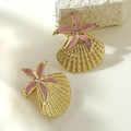 Detail of gold starfish and shell earrings with pink oil drip finish on white stone - Pink Enamel Starfish Shell Style (FYD6224EH) / Pink