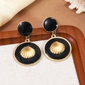 Detailed shot of gold vintage shell earrings with black enamel on textured background - Black (FYD6178EH-black)