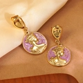 Detail of vintage queen cameo earrings with purple marble texture and gold plating - Purple