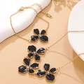 Schmuckset aus vergoldetem Edelstahl mit schwarzer Emaille Blume Kette und Armband - Schwarze Emaille Blumen Halskette (FYD6217XL)