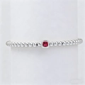 Pulsera de cuentas plateadas con piedra de nacimiento roja cuadrada de 4 mm en soporte - Julio-Plateado