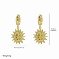 Boucles d'oreilles soleil doré en laiton et zircon, dimensions 35,2mm x 18,6mm - Style soleil à visage en relief