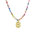 Collana di perline colorate con un ciondolo a lettera B placcato in oro lucido - Collana con ciondolo lettera B color oro