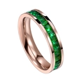 Bague en or rose avec une rangée moderne de zircons verts à coupe carrée - Anneau Or Rose + Zircon Vert