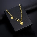 Collier double couche en acier doré avec pendentifs smile et breloque épingle de sûreté - Style Sourire Chaîne Gourmette Épingle (N116 Or) / Or