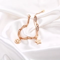 Pulsera de doble capa en oro rosa con colgante de sonrisa, estrella luck y cadena clip - Pulsera Estrella Sonriente con Clip y Cadena de Serpiente (C028)