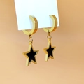 Boucles d'oreilles créoles dorées avec pendentifs étoiles noires pour femme - Plaque Noire Étoile (E010) / Or