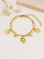 Bracelet à maillons dorés en acier titane avec lettre Q et pièces de monnaie Elizabeth - Lettre Reine Q (S4001Q) / Or