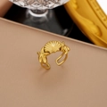 Verstellbarer goldener Titanstahlring mit Muschel- und Seestern-Design im Ozeanstil - Stern Muschel Ring Gold