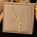 Elegante collana a Y placcata in oro con cinque ciondoli a fiore e zirconi scintillanti - Stile Nappina a Fiore (8090)