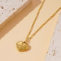 Collier doré avec pendentif cœur gravé My Darling et motif floral en relief élégant - CHER