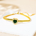 Pulsera dorada de cadena plana con circón de corazón verde esmeralda y borde de cristal - Pulsera de Corazón Esmeralda