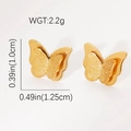 Nahaufnahme goldener Schmetterlingsohrringe mit Maßen und Gewicht von 2,2 g - Schmetterling Ohrstecker (BJGE0985)