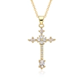Détail du collier croix plaqué or avec pierres de zircone cubique taille marquise - Croix en Strass Marquise (D131)