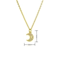Detalle del collar de luna creciente dorada con incrustación de opalo y medida de 14 mm - Estilo Luna Pavé Zirconia Blanca (A312)