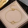 Eleganter 18K vergoldeter Edelstahl Armband mit hohlem Kleeblatt Anhänger für Damen - Einzelnes hohles Kleeblatt Stil / Gold