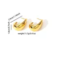 Vue détaillée montrant les dimensions des boucles d'oreilles gouttes dorées et polies - Goutte d'Eau Courbe Polie Brillante (E0691)