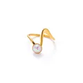 Anello aperto in acciaio inossidabile placcato oro 18k con perla opale sintetica - Stile Perlina Bianca Iridescente (TYR1225)