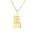 Detalle del colgante de Escorpio dorado con grabado de zodiaco y cadena de cuerda pulida - Dorado / Escorpio