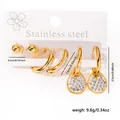 Parure de boucles d'oreilles dorées en acier inoxydable avec motifs romains et cristaux - Parure goutte d'eau en acier titane 0366