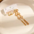 Parure de boucles d'oreilles en acier titane doré avec fleurs romaines et perles - Parure boucles d'oreilles double étoile 0876